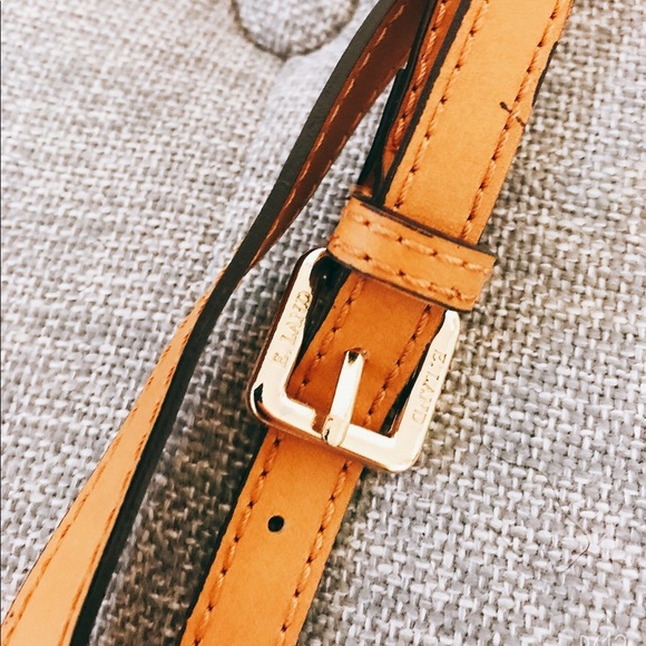 Chic Plaid Crossbody Bag with Tan Leather Details - Picture 5 of 6